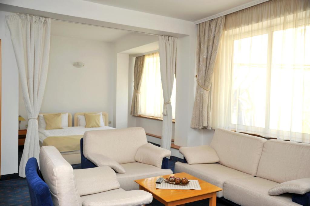 Hotel Residence Inn Skopje Exterior photo