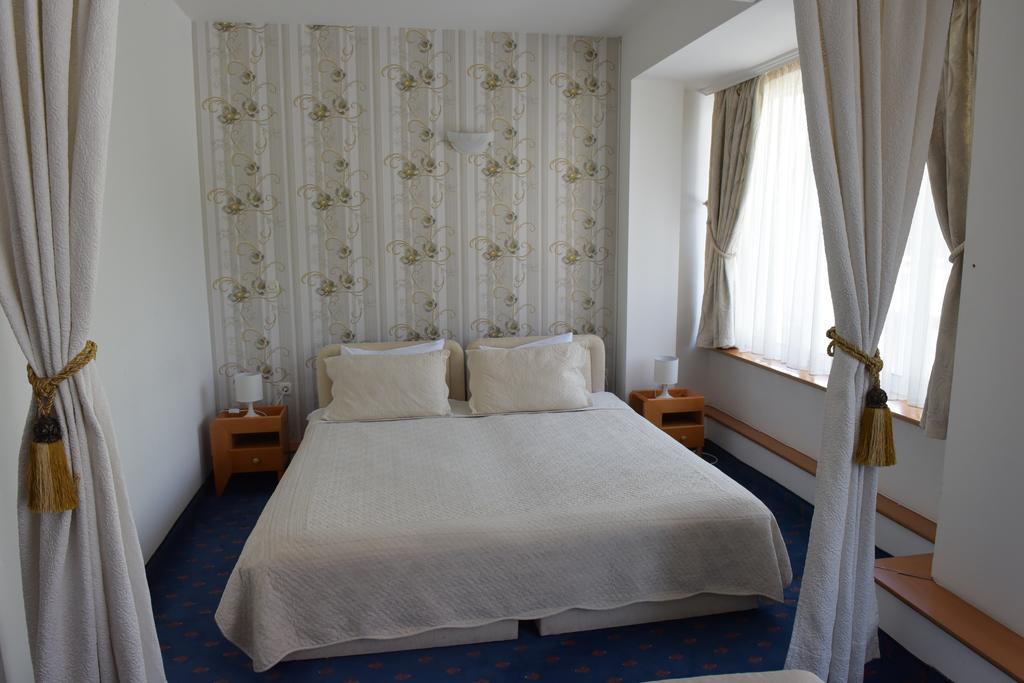 Hotel Residence Inn Skopje Exterior photo